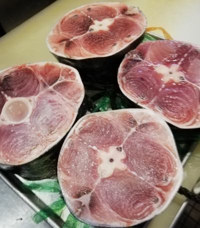 マグロの尾っぽ