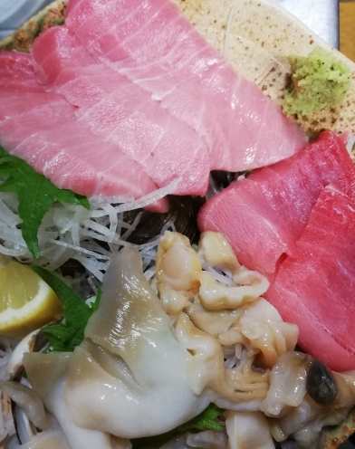 中トロ、ホッキ貝刺