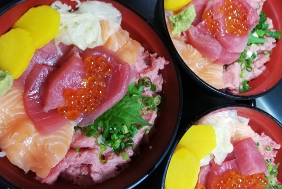 海鮮他人丼