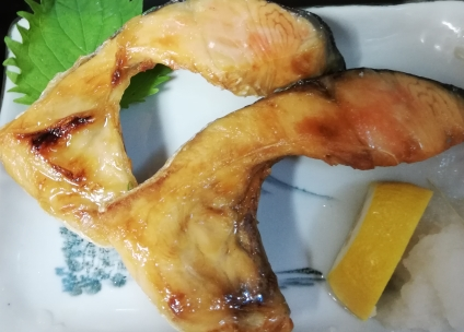 鮭のカマ焼き